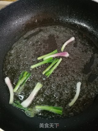 清蒸鲈鱼的做法步骤：6
