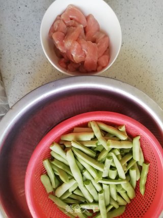 四季豆烧肉的做法步骤：2