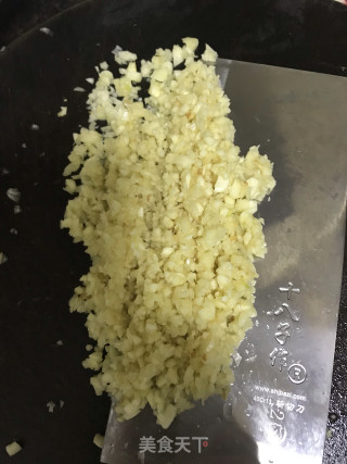 扇贝蒜蓉煲粉丝的做法步骤：2