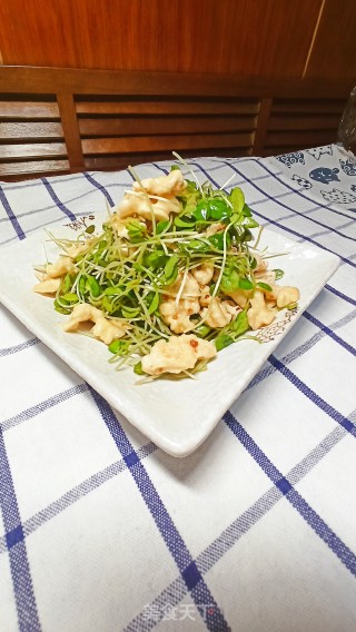 香椿苗拌核桃仁的做法步骤：5