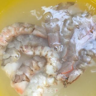 莴笋富贵虾的做法步骤：1