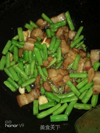 五花肉炒四季豆的做法步骤：5