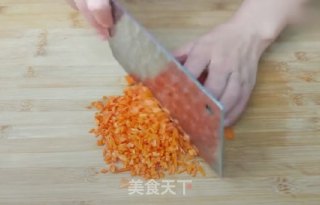 吃了这么多年金针菇，第一次知道它可以做成“树”【五珍粉金针菇早餐饼】形象别致、口味鲜美，多数人都没吃过~的做法步骤：2