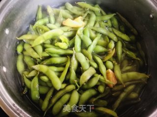 盐水毛豆的做法步骤：4