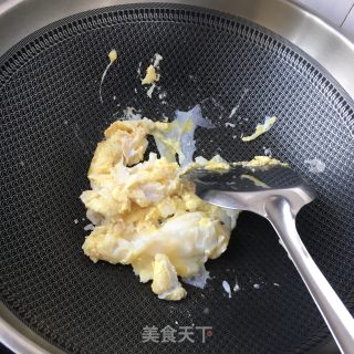 鹅蛋炒茴香的做法步骤：6
