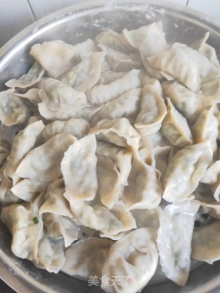 超级好吃的三鲜水饺的做法步骤：13