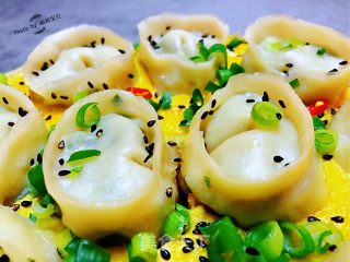 元宝饺卧蛋的做法步骤：12
