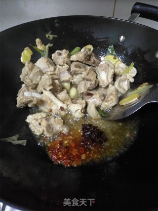 笋子烧排骨的做法步骤：8