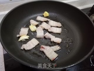五花肉炒豆干的做法步骤：4