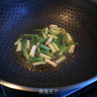 青蒜包菜炒粉条的做法步骤：5
