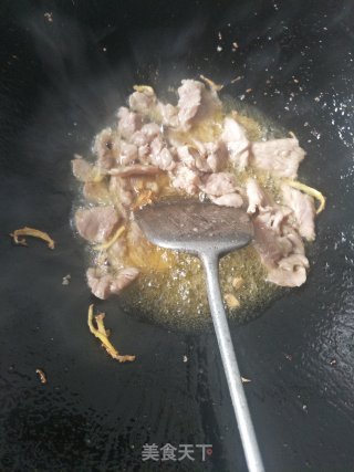 黄瓜炒肉片的做法步骤：5