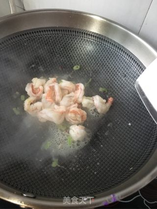 鲜虾仁炒莴苣丝的做法步骤：12