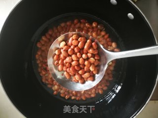 香脆花生米的做法步骤：4