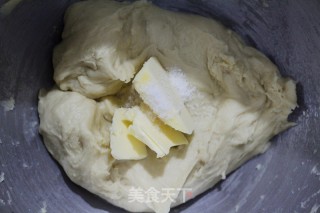 香葱面包的做法步骤：2