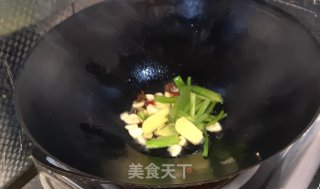 鸭血烧豆腐的做法步骤：4
