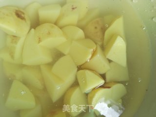 香酥土豆块的做法步骤：1