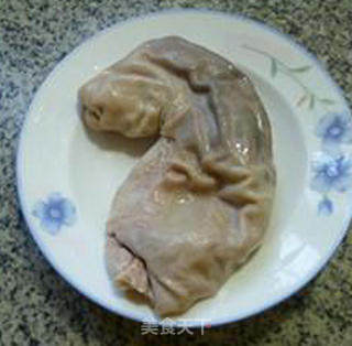 青椒猪肚炒莲藕的做法步骤：2