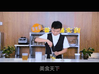 誉世晨网红饮品技术培训——暴力柠檬教程的做法步骤：3