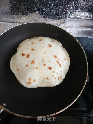 鸡蛋灌饼的做法步骤：11