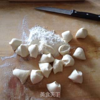 荠菜饺子的做法步骤：3
