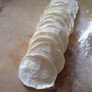 荠菜饺子的做法步骤：4