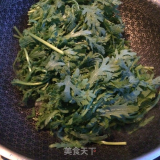 蒜香茼蒿的做法步骤：6