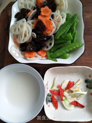 小炒杂蔬的做法步骤：4
