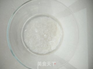 榆钱粥的做法步骤：1