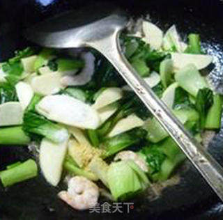 虾仁茭白炒青菜的做法步骤：9
