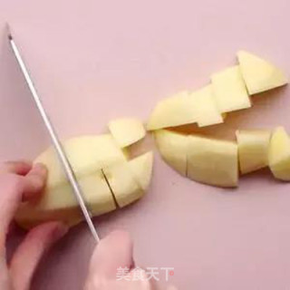 糖醋土豆的做法步骤：1