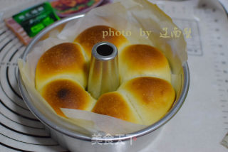 孩子们都喜欢的花环面包的做法步骤：8