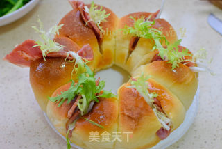 孩子们都喜欢的花环面包的做法步骤：9