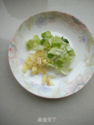 杏鲍菇炒油菜的做法步骤：4