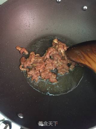 杏鲍菇炒肉的做法步骤：4