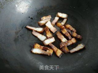 回锅肉炒莴笋的做法步骤：4