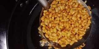 酥黄豆的做法步骤：6