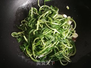 清炒马兰头的做法步骤：5