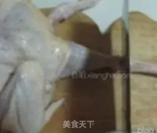 叫花鸡的做法步骤：1