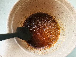 咖啡焦糖核桃磅蛋糕的做法步骤：1