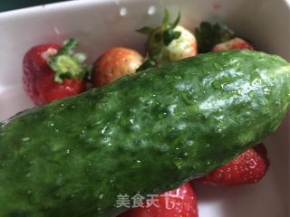 草莓树水果盘的做法步骤：2