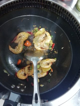 小满日食记之麻辣干锅虾的做法步骤：5