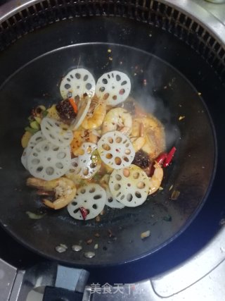 小满日食记之麻辣干锅虾的做法步骤：6