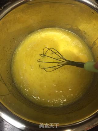紫菜肉松蛋糕的做法步骤：2
