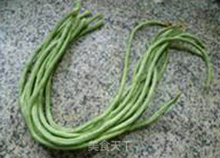 带豆炒牛筋的做法步骤：1
