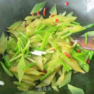 清炒莴笋片的做法步骤：10