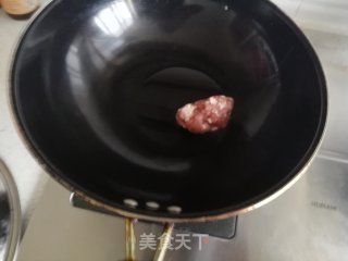 雪菜肉丝炒毛豆的做法步骤：2