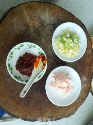 干烧黄花鱼的做法步骤：2