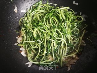 蚝油马兰头的做法步骤：6