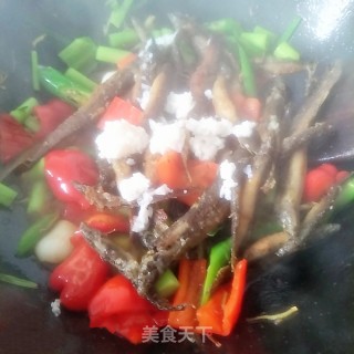豆豉香红烧泥鳅的做法步骤：13