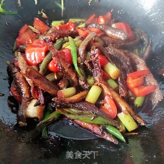 豆豉香红烧泥鳅的做法步骤：14